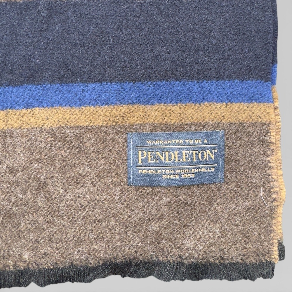 Pendleton 100% Virgin Wool Southwest Design Scarf - Picture 2 of 6